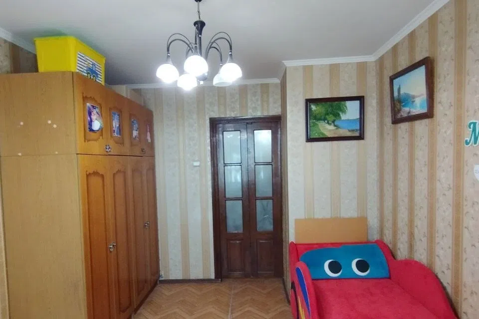 Продаётся 3-комнатная квартира, 63 м²