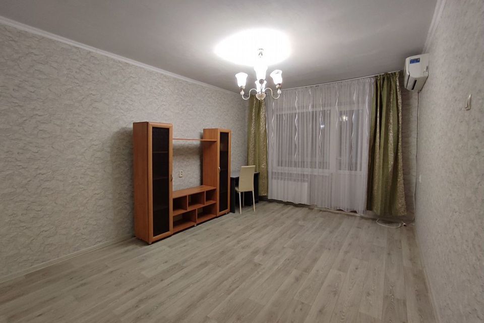 Продаётся 1-комнатная квартира, 38 м²