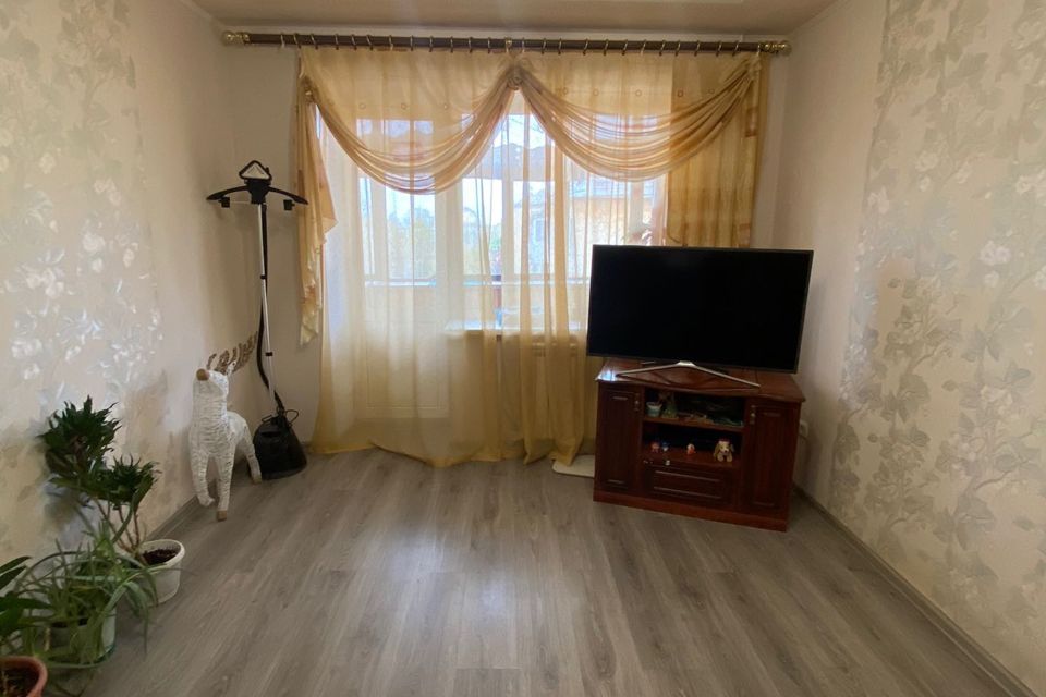 Продаётся 3-комнатная квартира, 55.2 м²