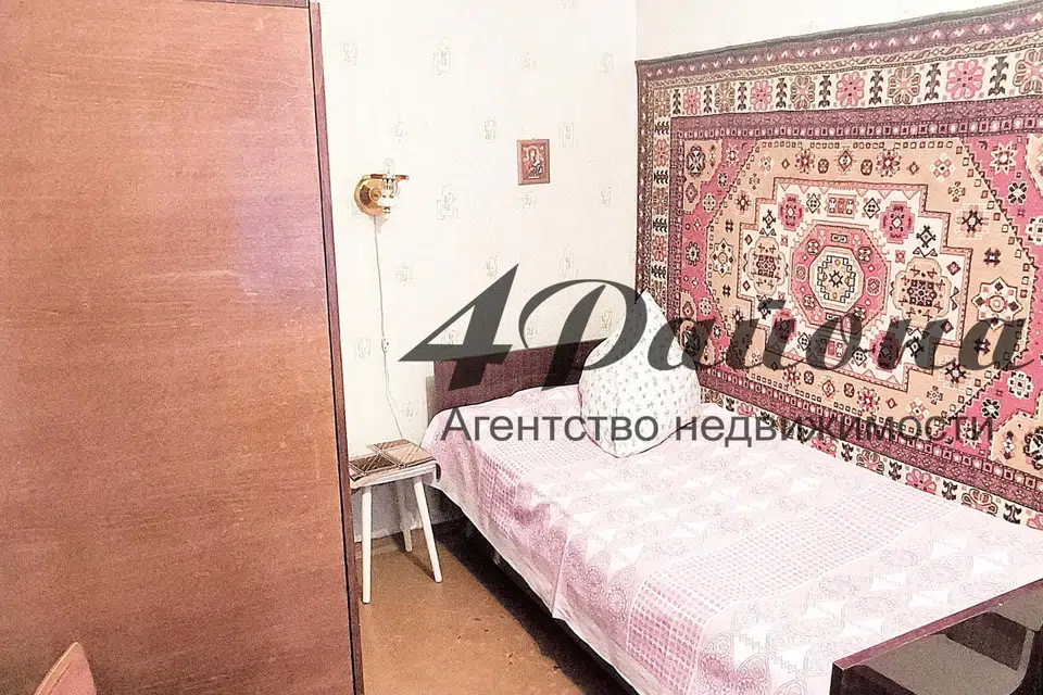 Продаётся 3-комнатная квартира, 57.8 м²