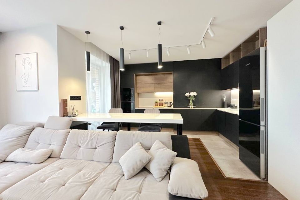 Продаётся 2-комнатная квартира, 61 м²