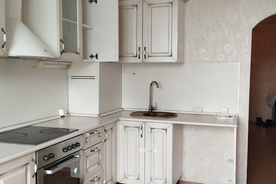Продаётся 2-комнатная квартира, 76.1 м²