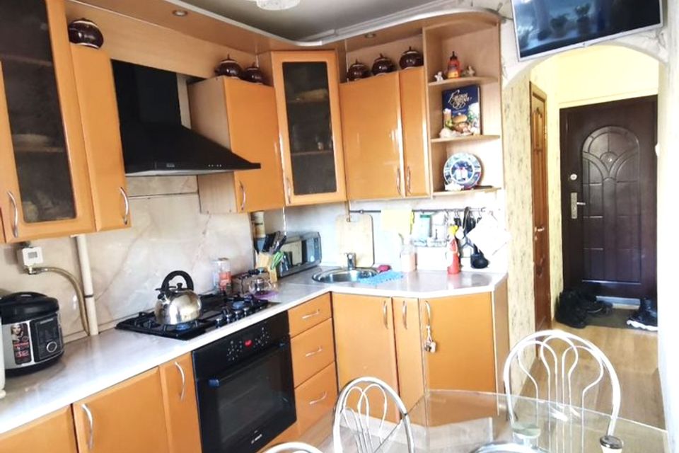 Продаётся 3-комнатная квартира, 60 м²
