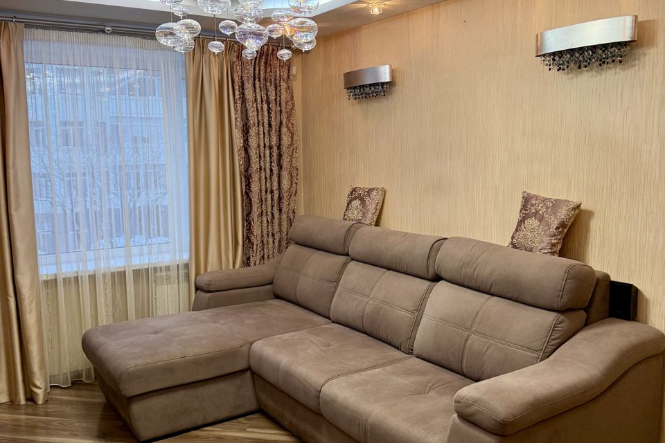 Продаётся 4-комнатная квартира, 72.7 м²