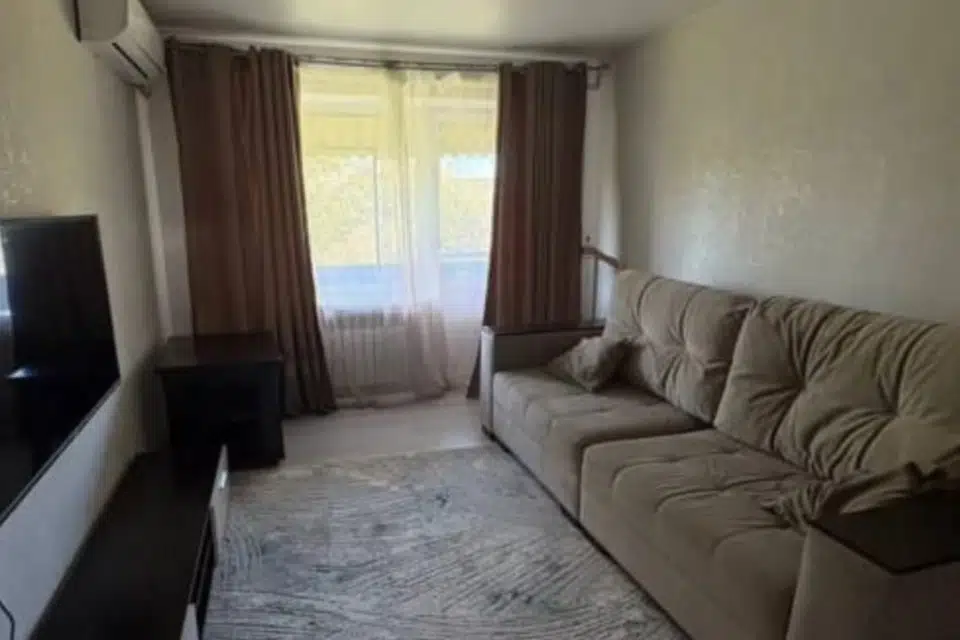 Продаётся 2-комнатная квартира, 42.6 м²