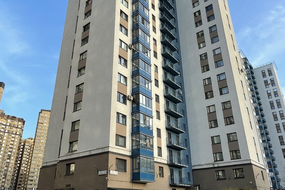 Продаётся 1-комнатная квартира, 43 м²