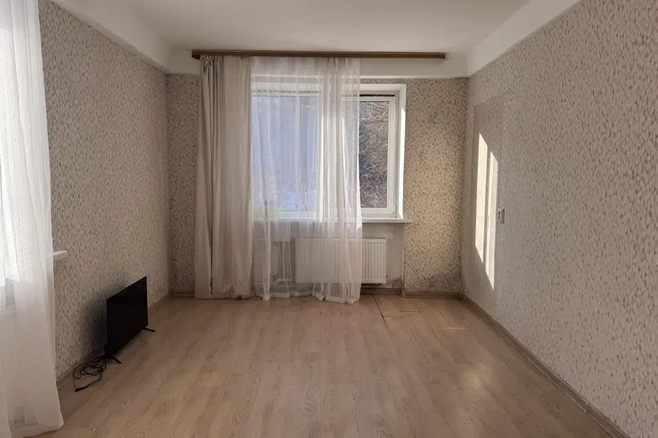 Продаётся комната в 3-комн. квартире, 18 м²