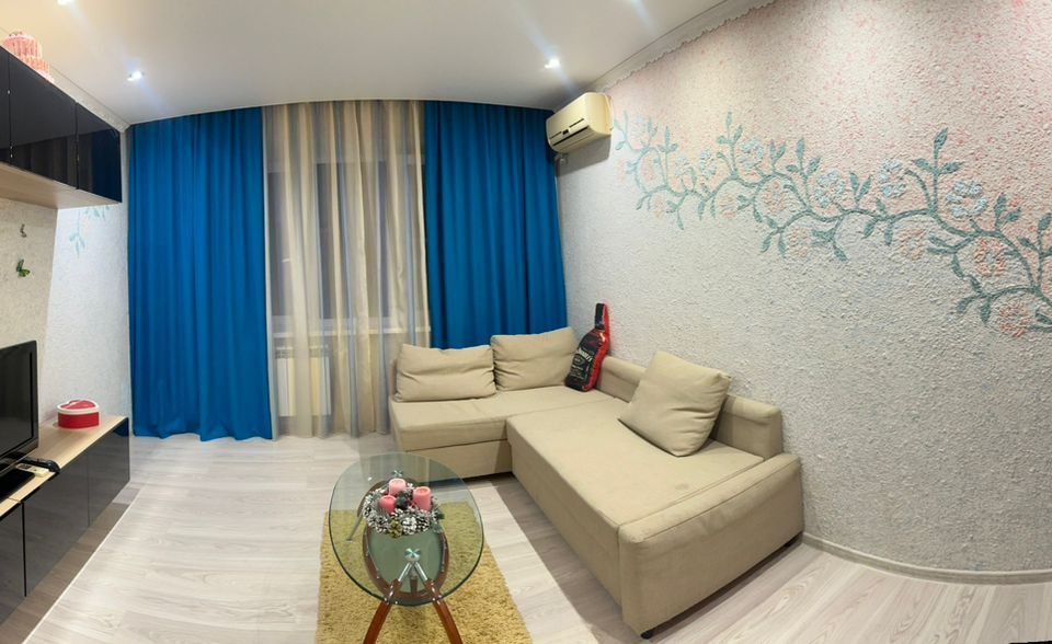 Продаётся 3-комнатная квартира, 65 м²