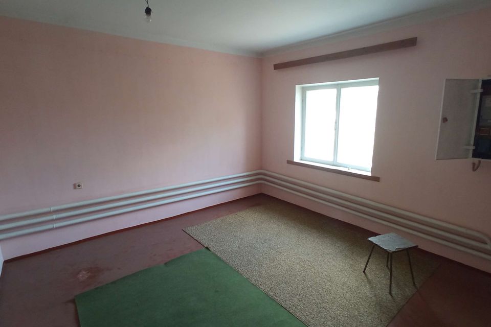 Продаётся 3-этажный дом, 500 м²