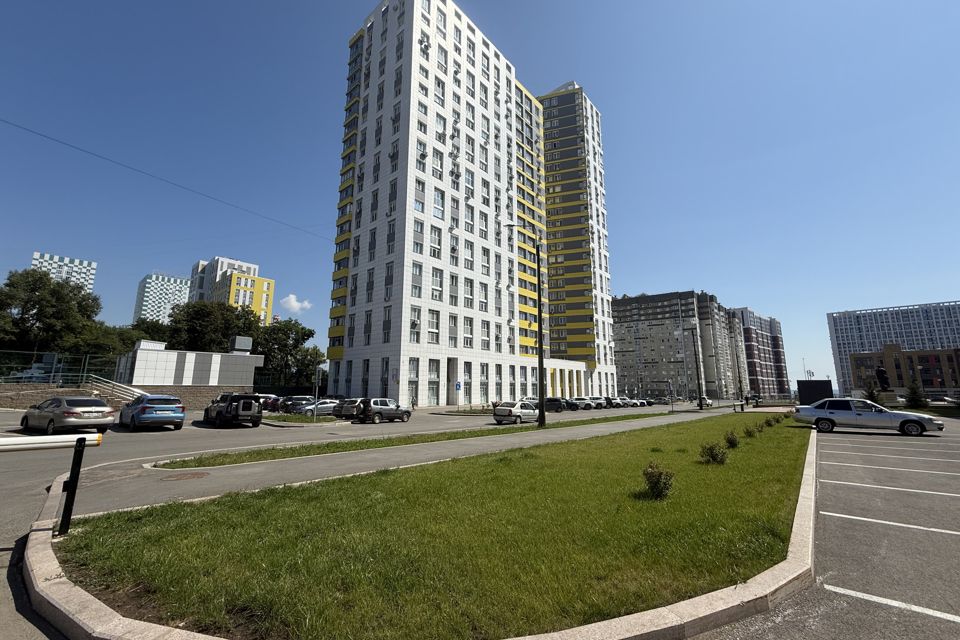 Продаётся 1-комнатная квартира, 43.7 м²