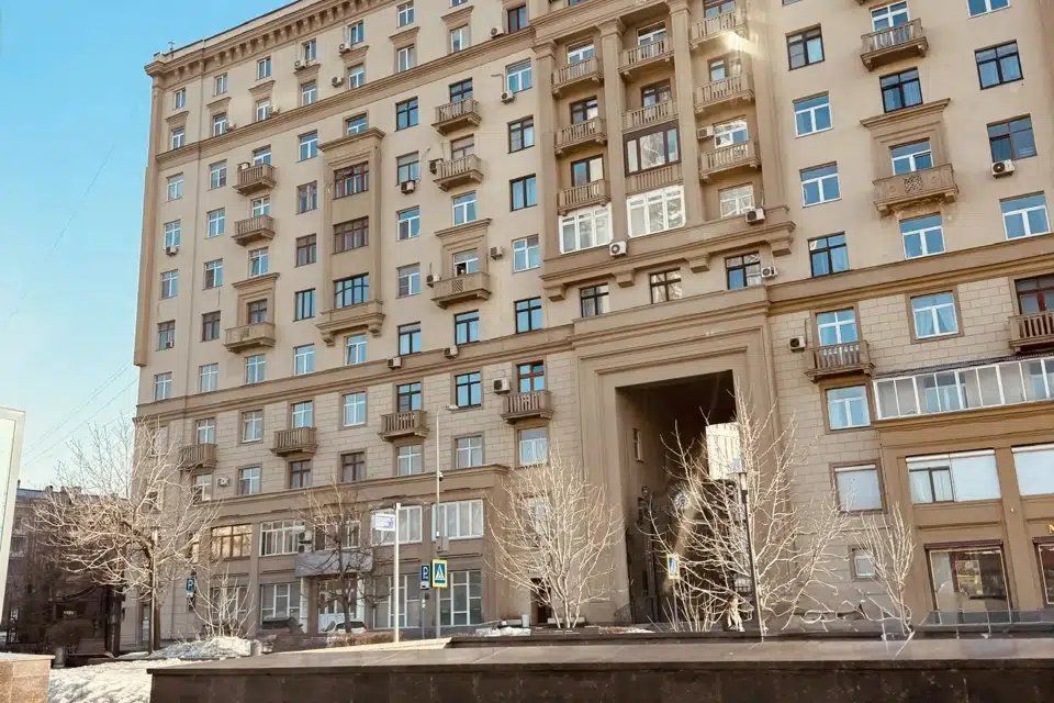 Продаётся 1-комнатная квартира, 53.4 м²