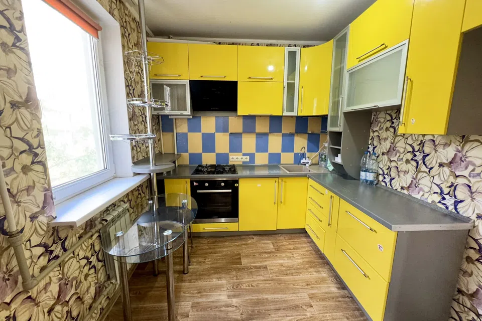 Продаётся 3-комнатная квартира, 72 м²