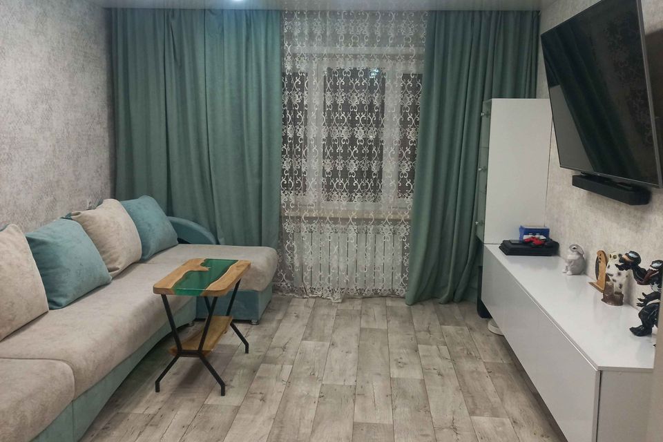 Продаётся 3-комнатная квартира, 54.3 м²