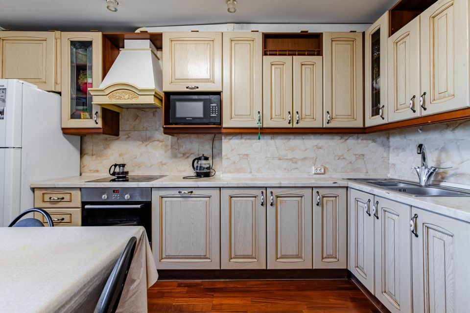 Продаётся 2-комнатная квартира, 66.4 м²