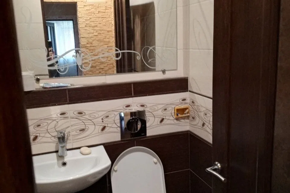 Продаётся 3-комнатная квартира, 57 м²