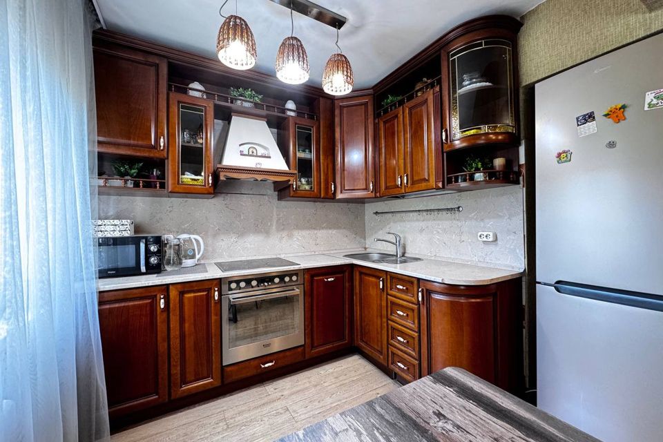 Продаётся 3-комнатная квартира, 56.2 м²