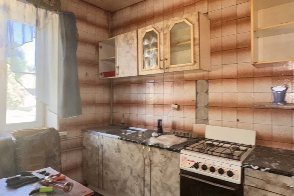 Продаётся 4-комнатная квартира, 70 м²