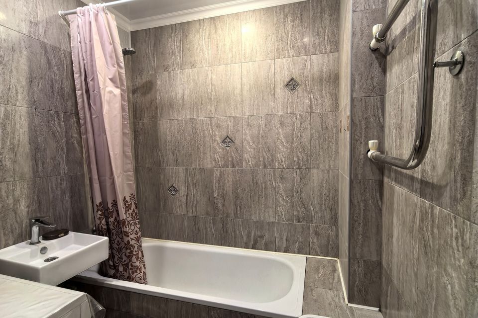 Продаётся 2-комнатная квартира, 56 м²