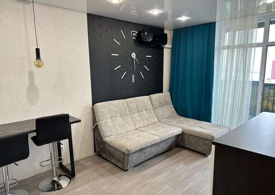 Сдаётся 1-комнатная квартира, 42 м²