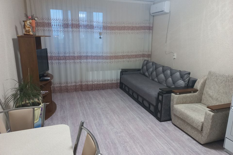 Продаётся 1-комнатная квартира, 42.1 м²