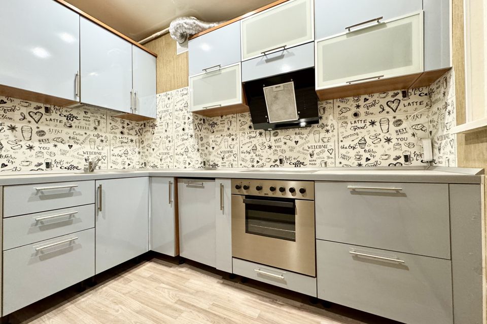 Продаётся 3-комнатная квартира, 63 м²