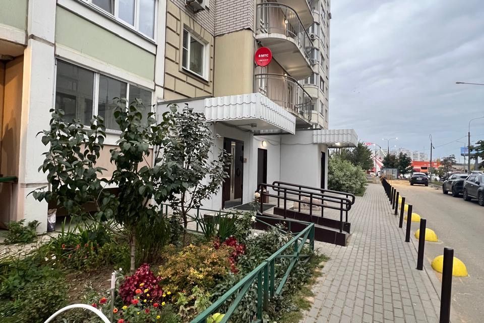 Продаётся 3-комнатная квартира, 75.3 м²