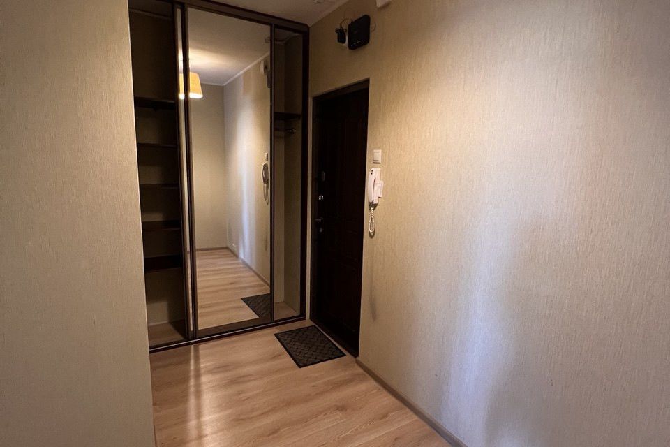 Продаётся 1-комнатная квартира, 37.9 м²