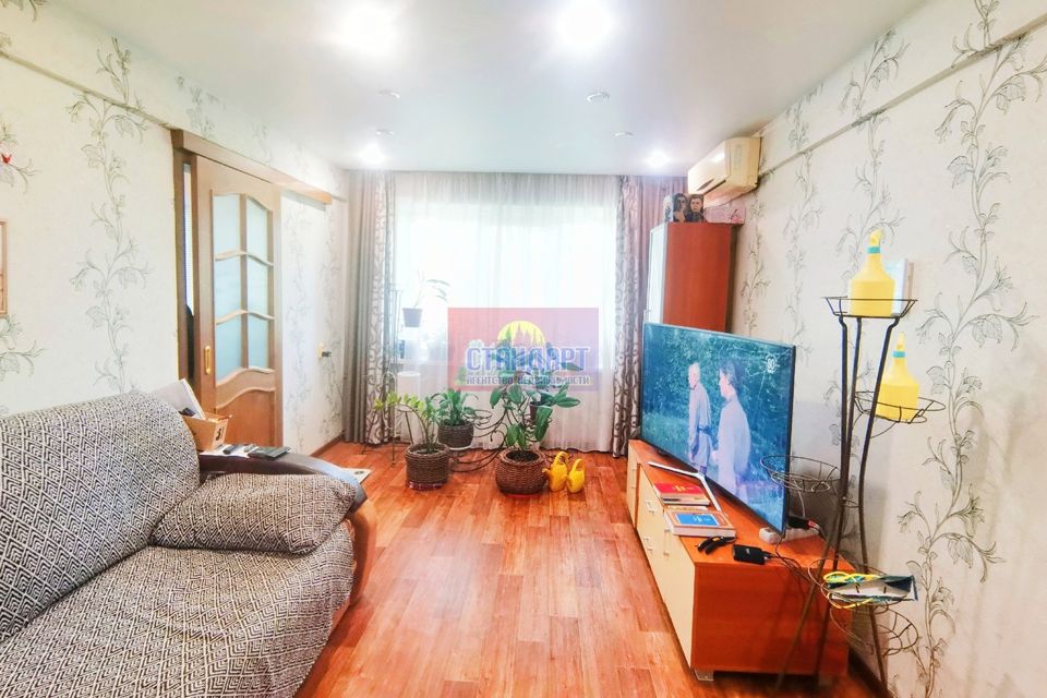 Продаётся 3-комнатная квартира, 55.8 м²