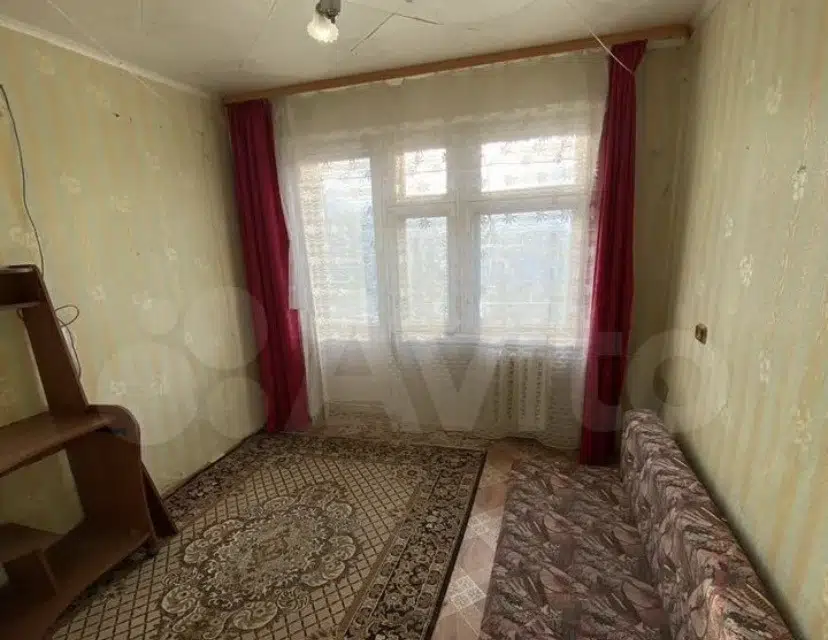 Продаётся 4-комнатная квартира, 63.1 м²