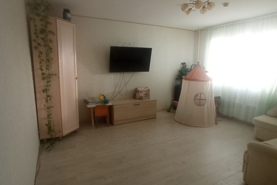 Продаётся 3-комнатная квартира, 67.4 м²