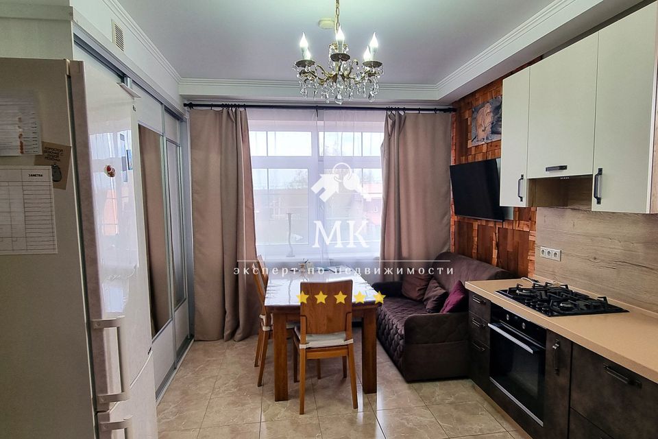 Продаётся 1-комнатная квартира, 42.1 м²