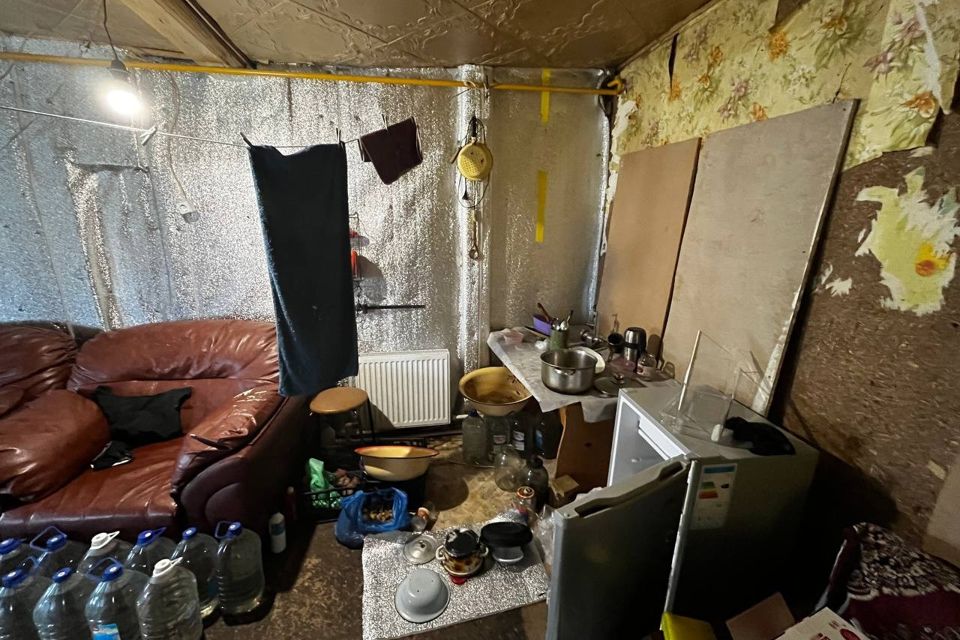 Продаётся 3-комнатная квартира, 37.3 м²