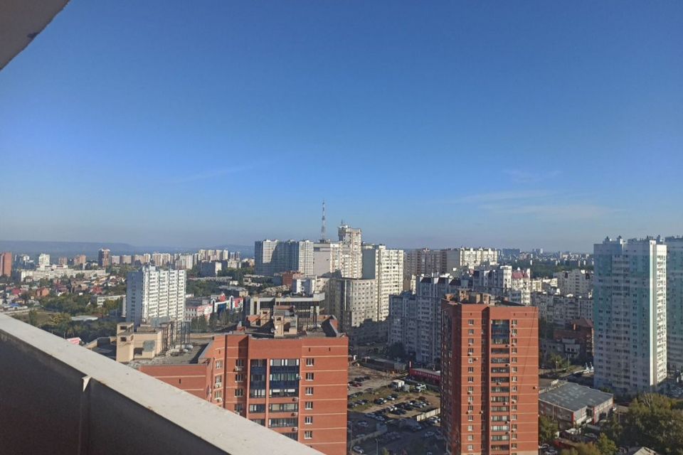 Продаётся 3-комнатная квартира, 93 м²