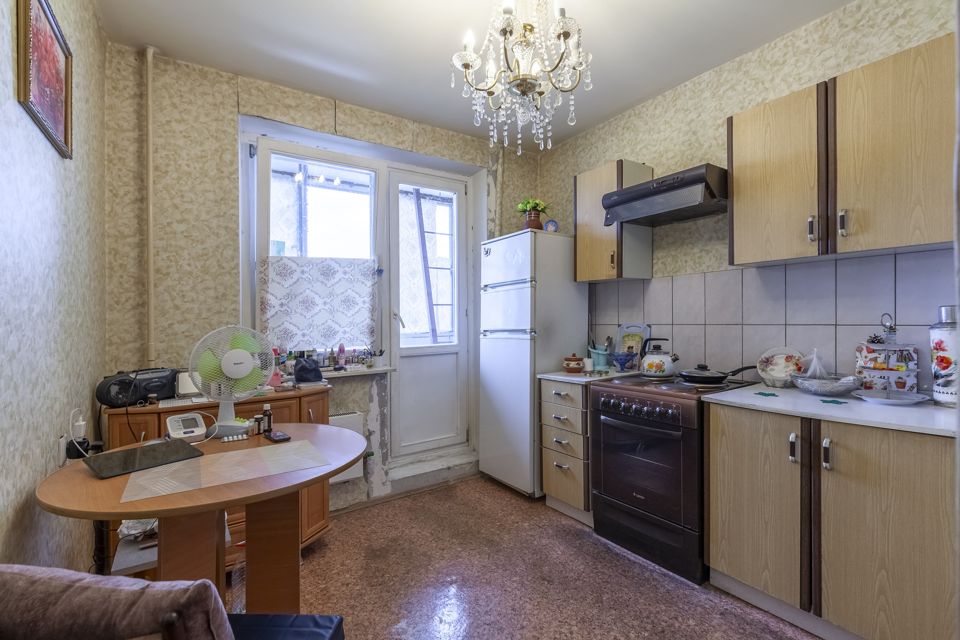 Продаётся 1-комнатная квартира, 42 м²