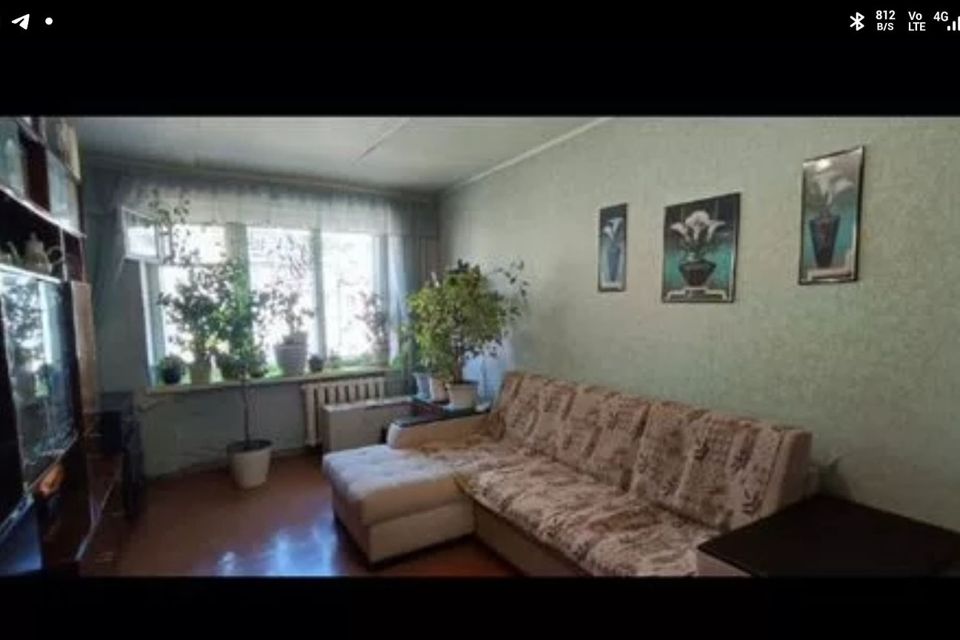 Продаётся 3-комнатная квартира, 57.5 м²