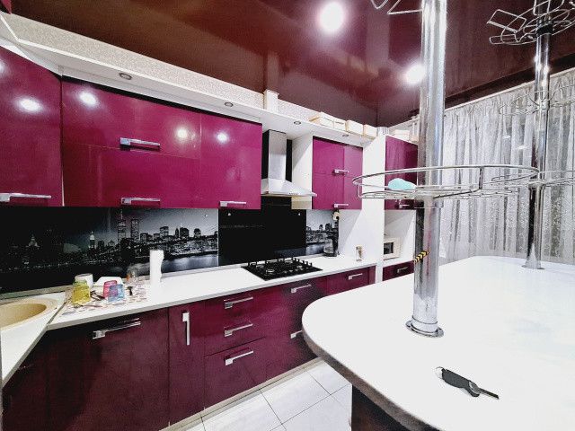 Продаётся 2-комнатная квартира, 74.4 м²