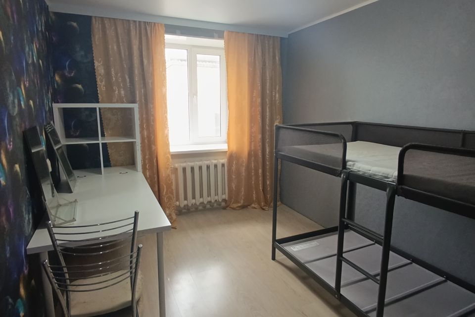 Продаётся 3-комнатная квартира, 57.5 м²