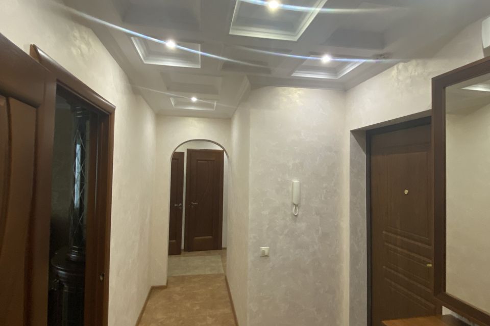 Продаётся 2-комнатная квартира, 66.7 м²