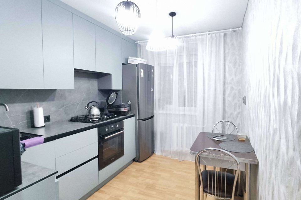 Продаётся 4-комнатная квартира, 77.2 м²