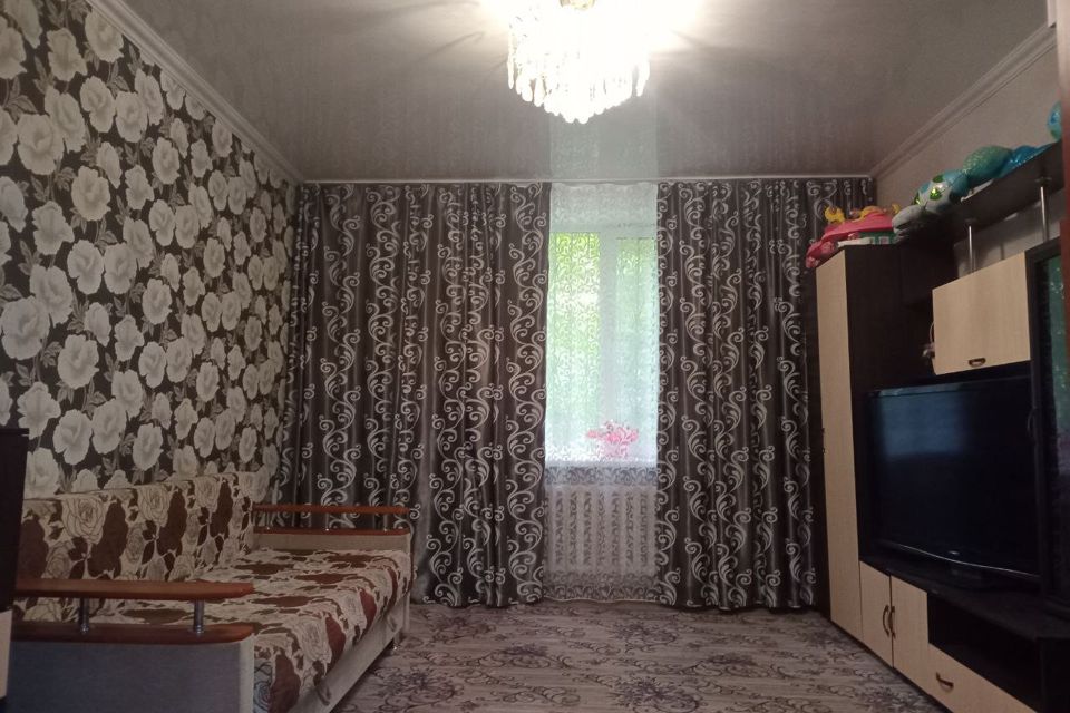 Продаётся 1-комнатная квартира, 41.8 м²