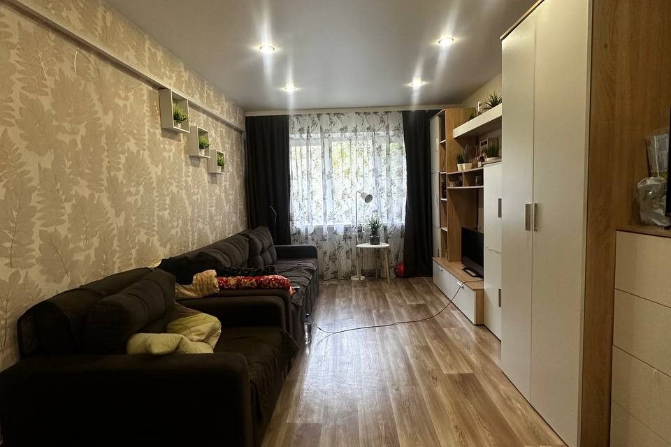 Продаётся 3-комнатная квартира, 58.4 м²