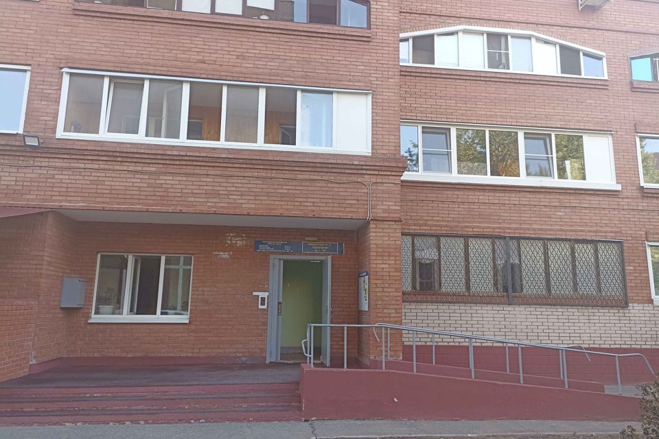 Продаётся 2-комнатная квартира, 60 м²