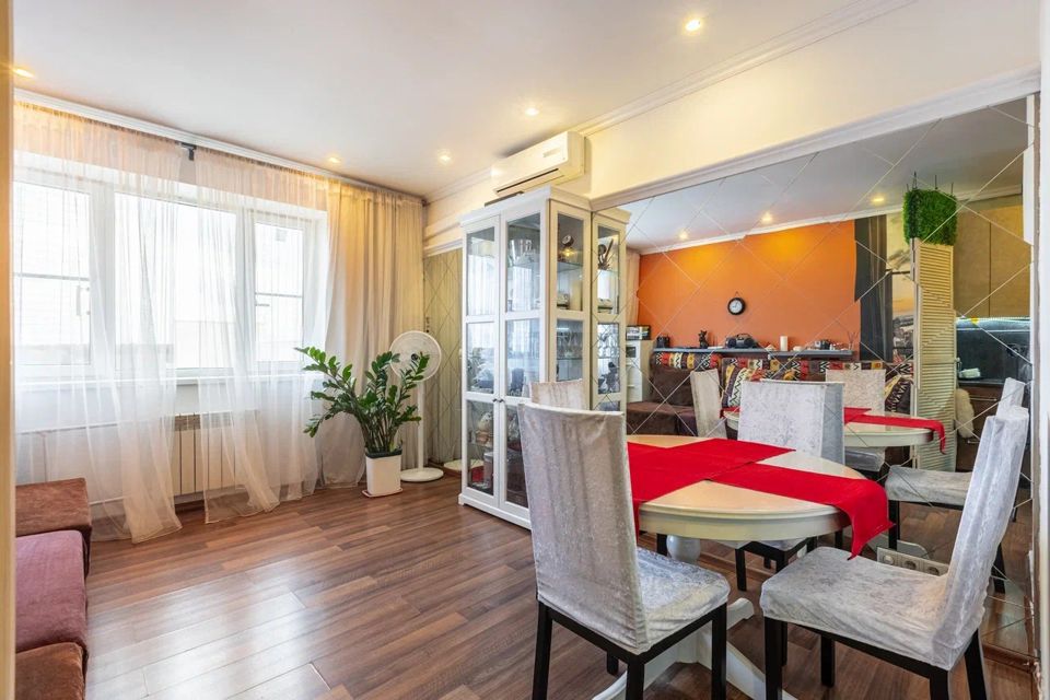 Продаётся 1-комнатная квартира, 43.6 м²