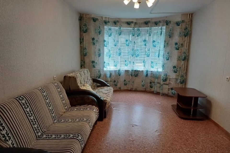 Продаётся 1-комнатная квартира, 40.2 м²