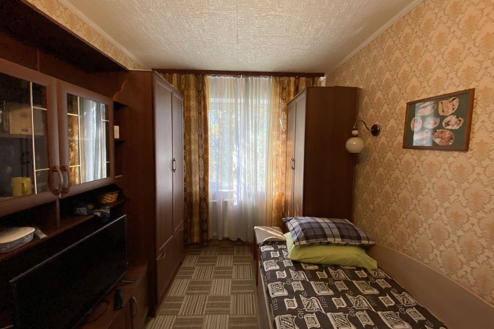 Продаётся 3-комнатная квартира, 62.3 м²