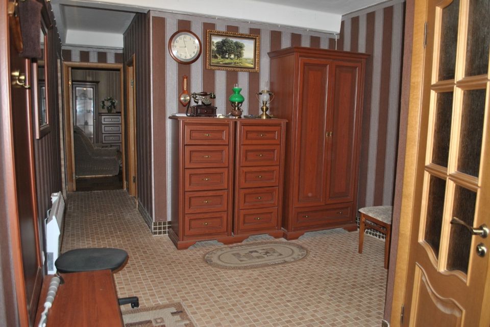 Продаётся 4-комнатная квартира, 87.9 м²