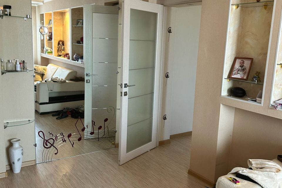 Продаётся 3-комнатная квартира, 57 м²