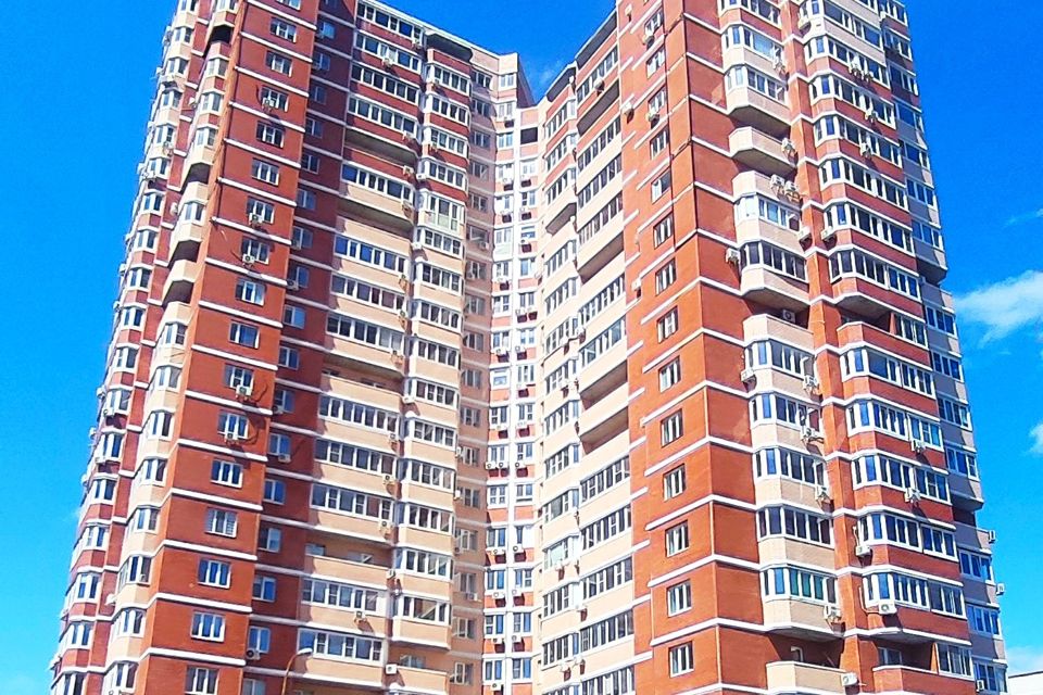 Продаётся 1-комнатная квартира, 42.1 м²
