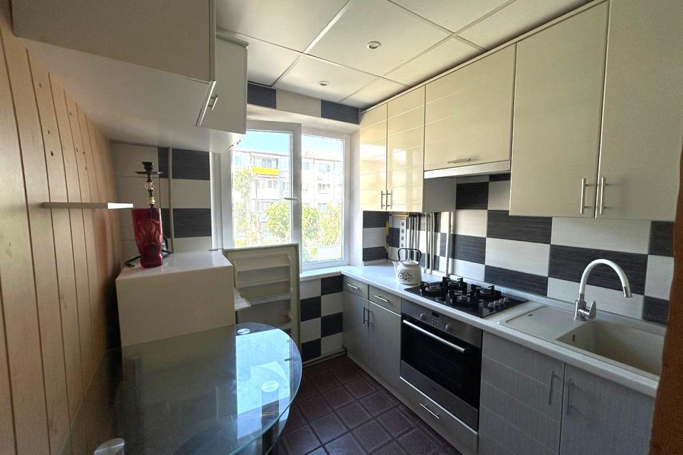 Продаётся 3-комнатная квартира, 62 м²