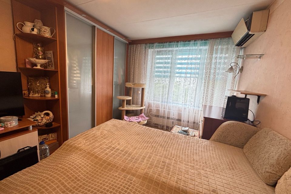 Продаётся 1-комнатная квартира, 35.8 м²